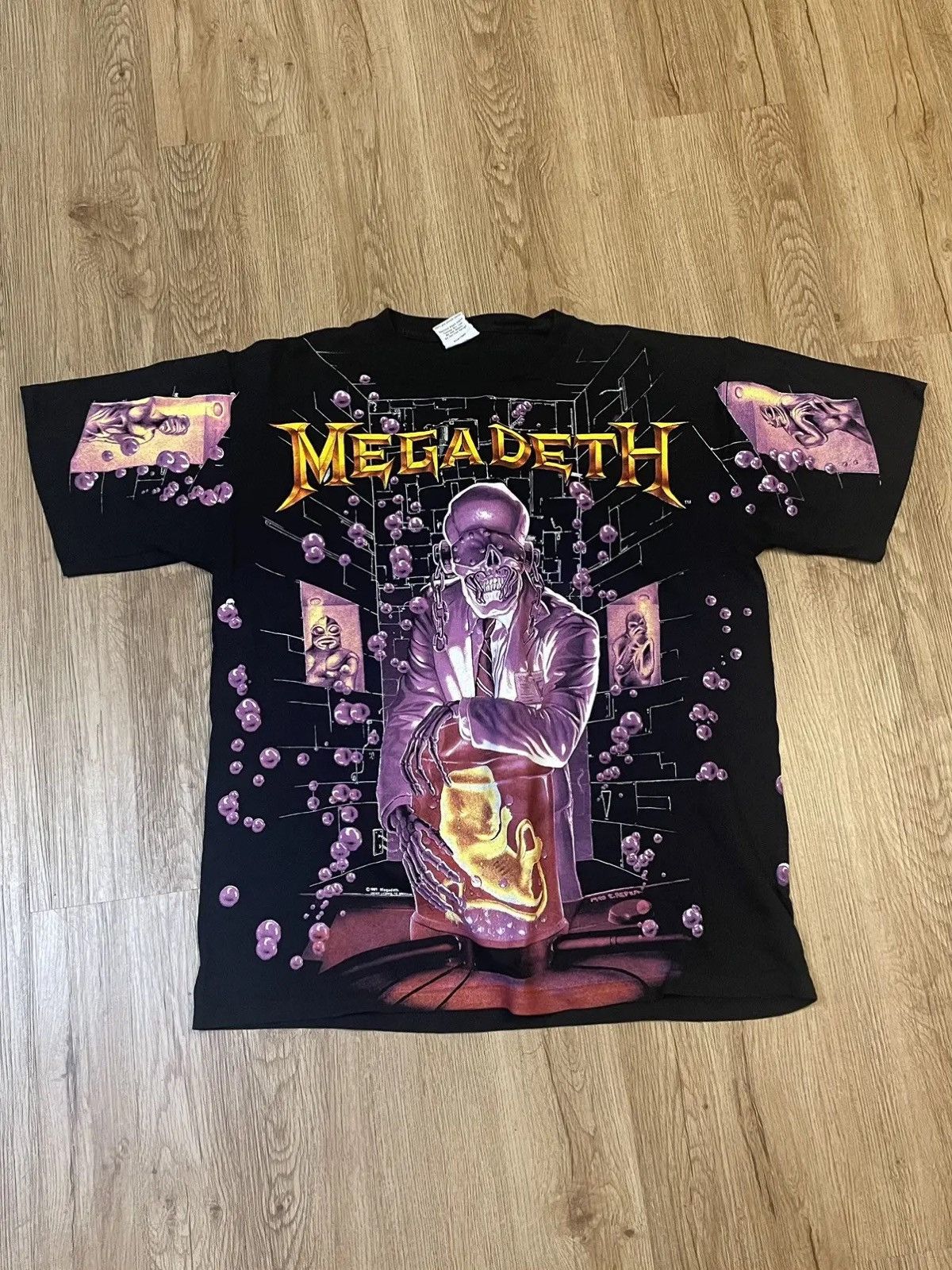 Vintage Megadeth Wild Oats Hangar 18 T Shirt Large Hoodie, Sweatshirt | PodTeesHub.com