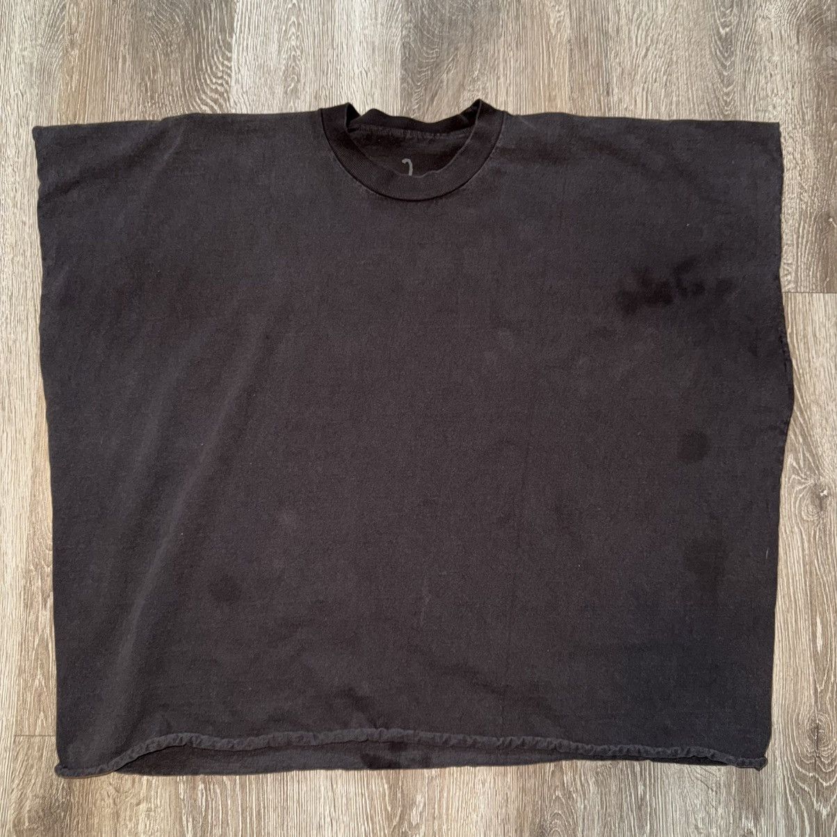 Kanye West Yzy Gosha One Box T T-Shirts, Hoodie, Sweatshirt | PodTeesHub.com
