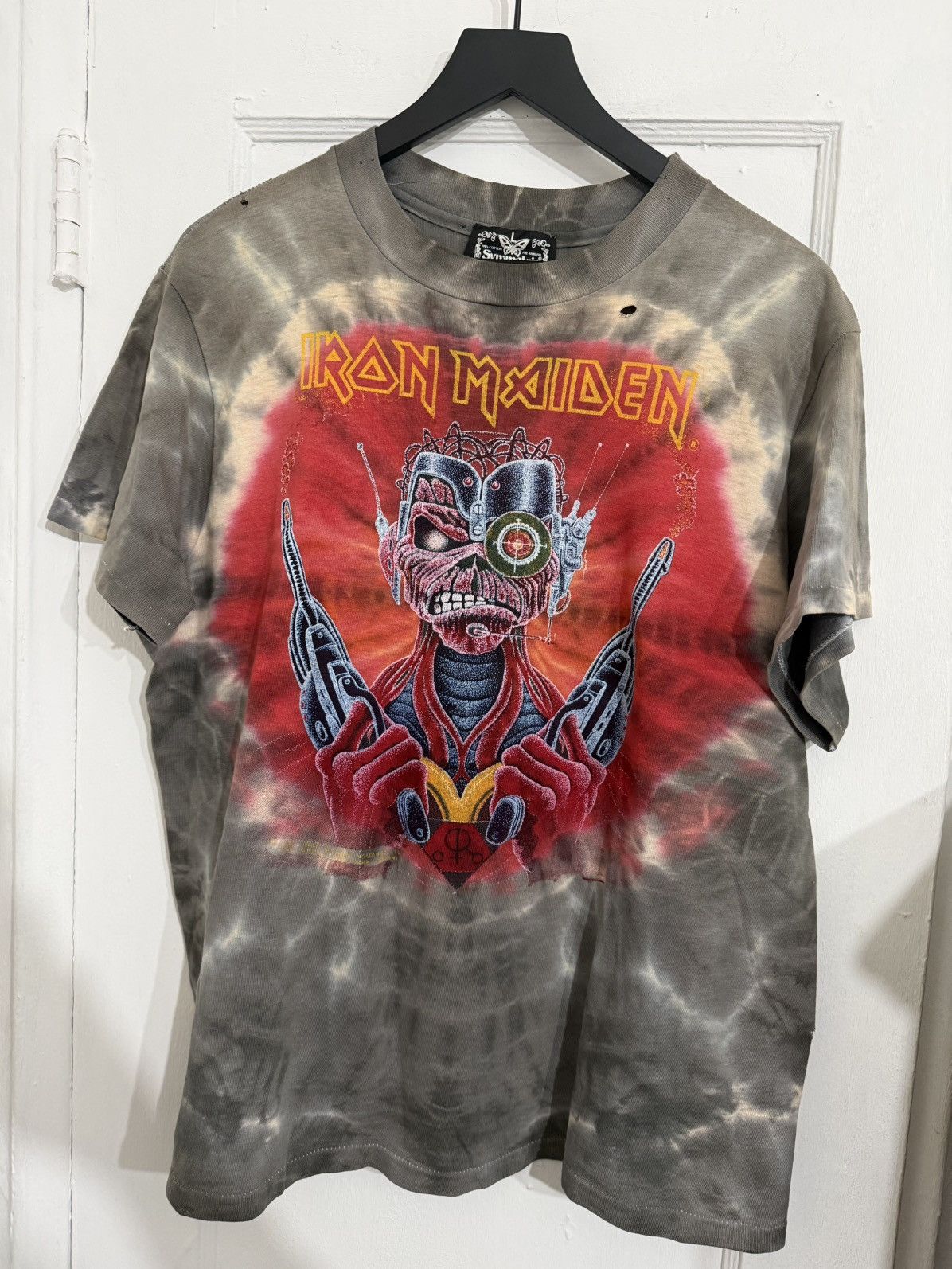 Maiden 1987 Iron Maiden Somewhere In Time Tour T Rare T-Shirts, Hoodie, Sweatshirt | PodTeesHub.com