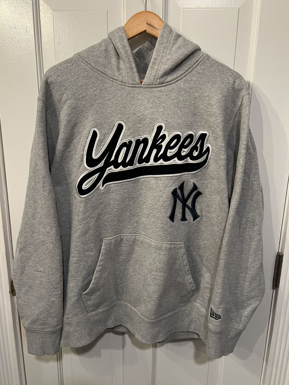 Era New York Yankees New Era Corduroy Sweatshirt Grey Size L T-Shirts, Hoodie | PodTeesHub.com