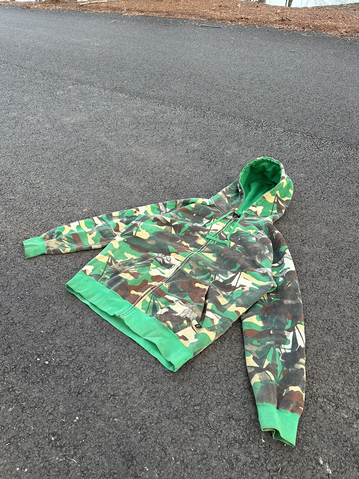 Volcom Camo Hands Heavy Zip Hoodie T-Shirts, Sweatshirt | PodTeesHub.com