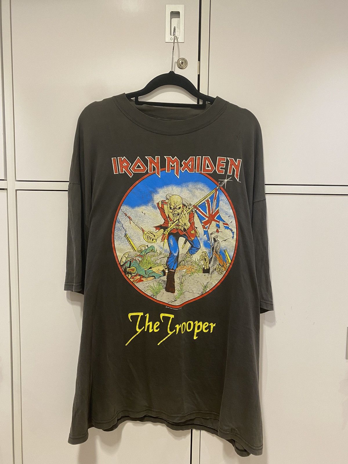 Vintage Iron Maiden 1984 Tour The Trooper Tee Xl Hoodie, Sweatshirt | PodTeesHub.com