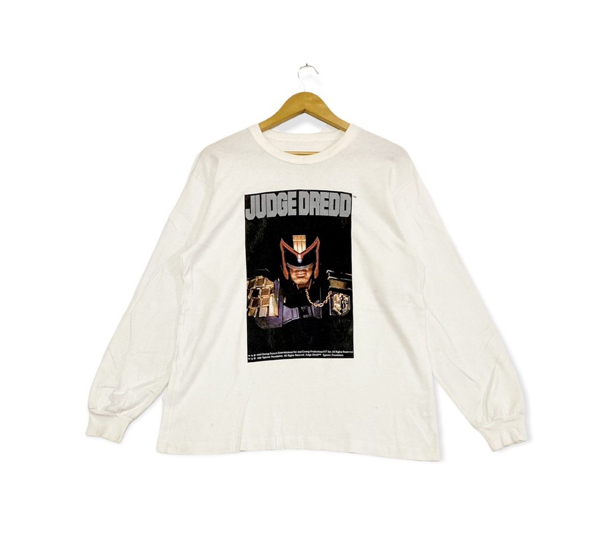 Vintage 1995 Judge Dredd Big Image Movie Film Promo T Shirts Hoodie, Sweatshirt | PodTeesHub.com