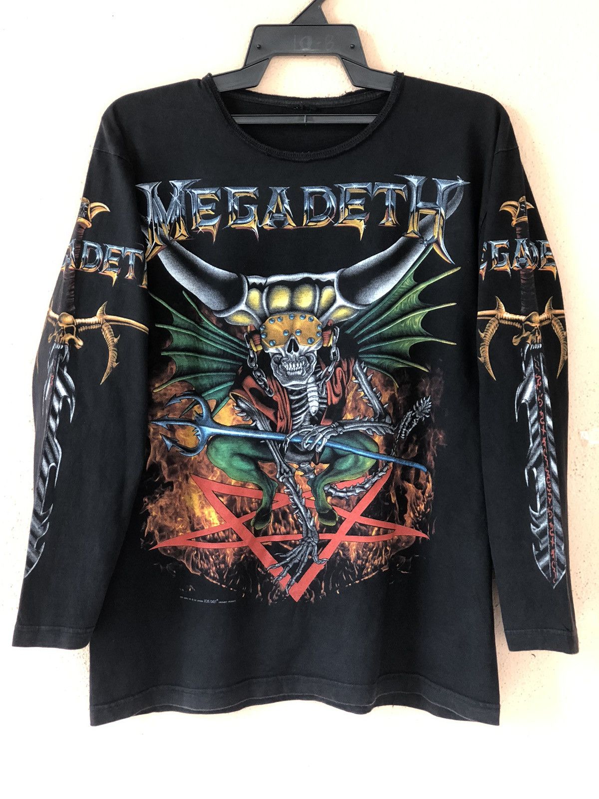 Band Tees Vintage 90s Megadeth Metal Band Tee Large Hoodie, Sweatshirt | PodTeesHub.com