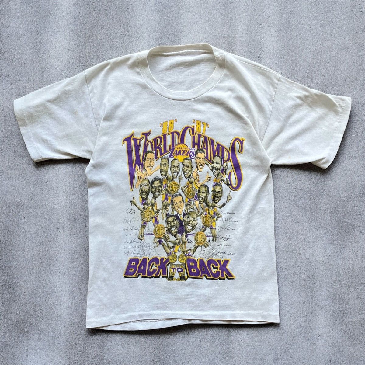 Nba Vintage 1988 Los Angeles Lakers Championship Tee Shirt 80s Hoodie, Sweatshirt | PodTeesHub.com