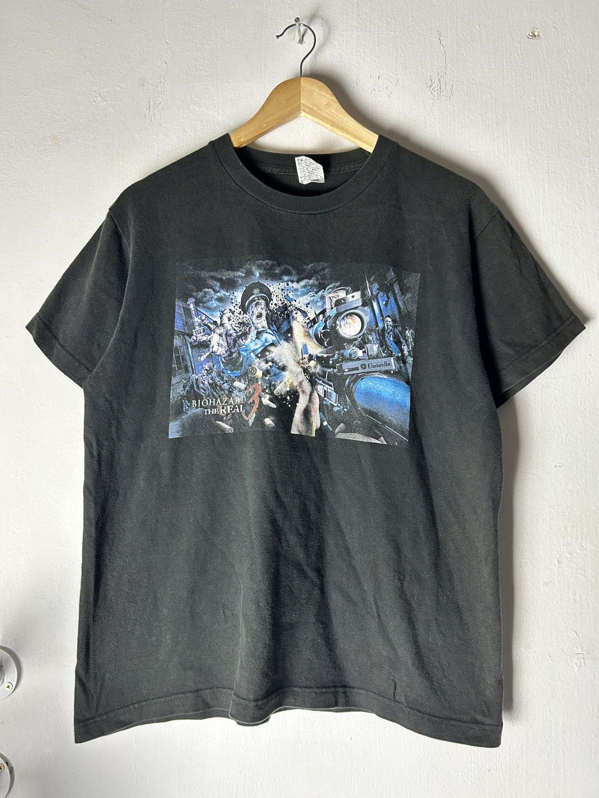 Vintage Biohazard 3 Resident Evil Game Promo Capcom Tee Hoodie, Sweatshirt | PodTeesHub.com