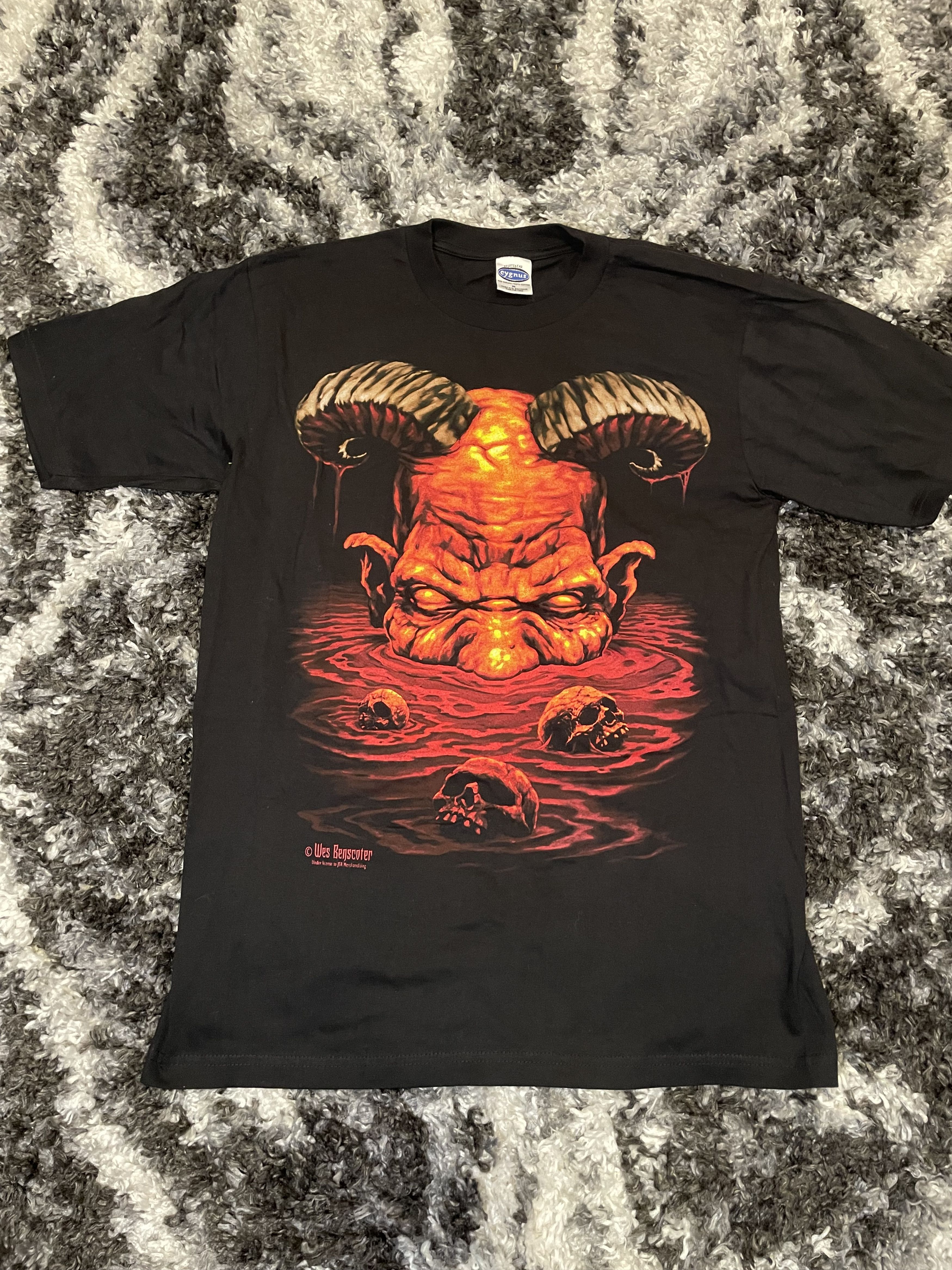 Other 2000s Wes Benscoter Demon Skull Horror Tee M Hoodie, Sweatshirt | PodTeesHub.com