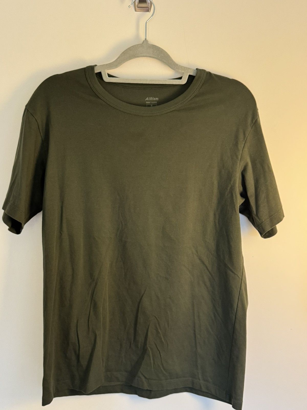 Uniqlo Airsm Sport T Shirt Hoodie, Sweatshirt | PodTeesHub.com