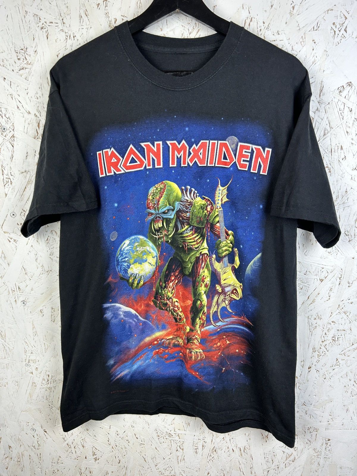 Band Tees Vintage Iron Maiden Final Frontier 2011 World Tour T Shirt Hoodie, Sweatshirt | PodTeesHub.com