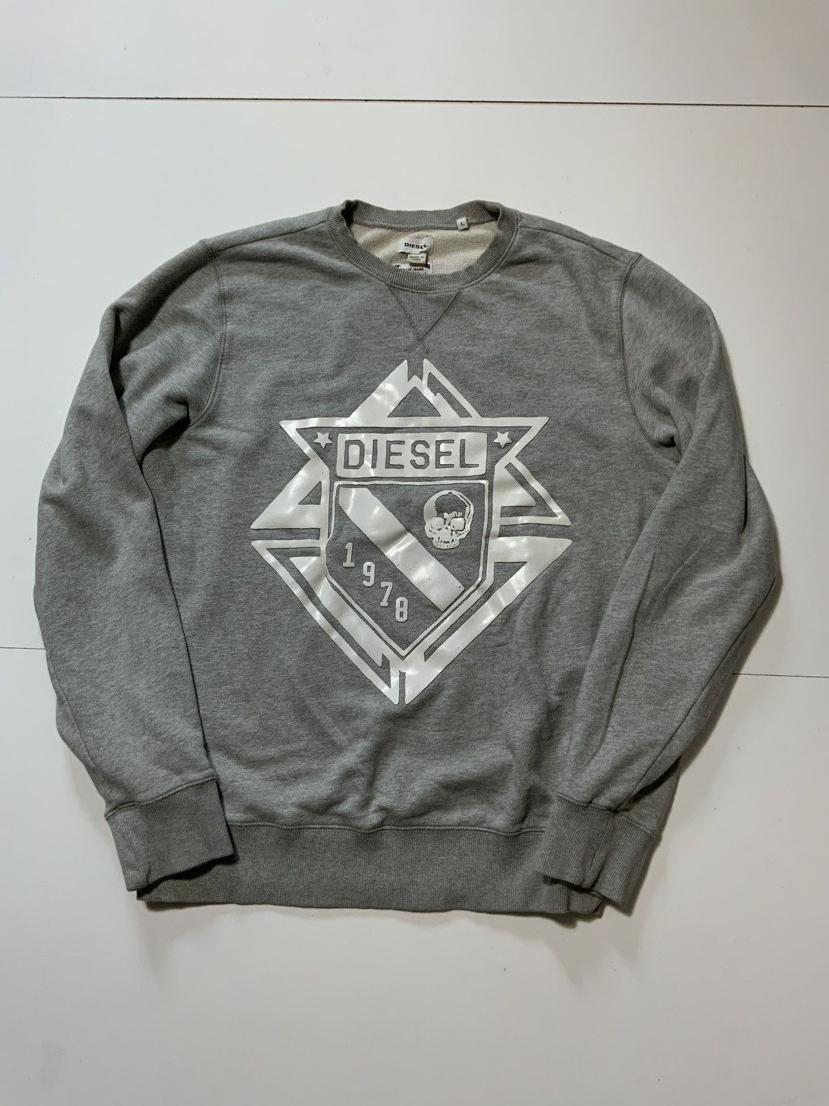 Diesel Gray Skull Crest Shield Graphic Crewneck Sweatshirt T-Shirts, Hoodie | PodTeesHub.com