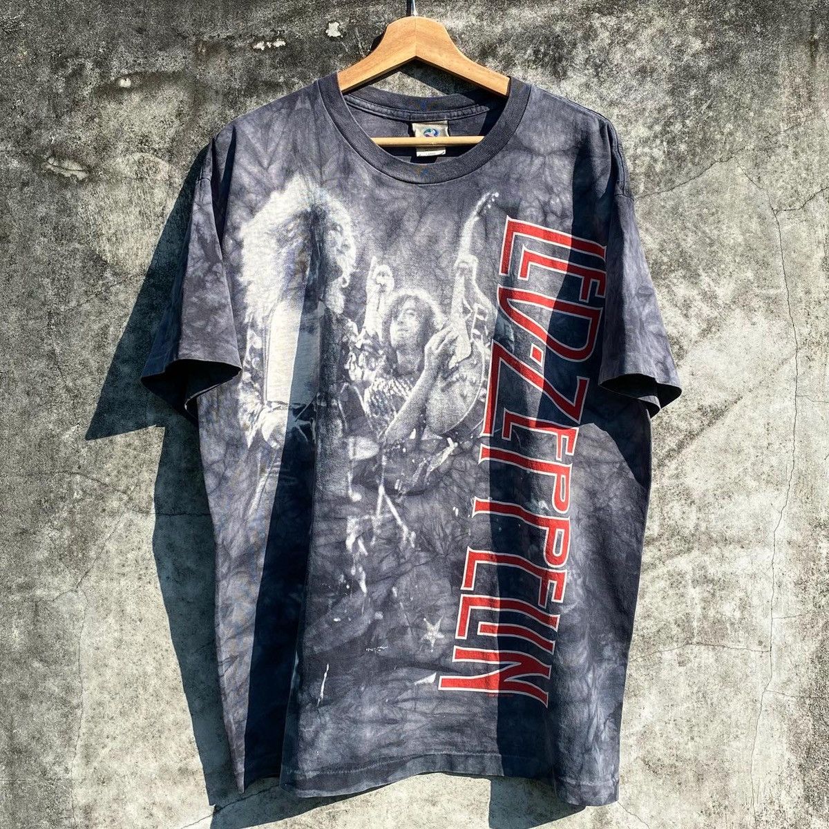 Band Tees Vintage 2002 Led Zeppelin Tee Ddp No Import Fees Hoodie, Sweatshirt | PodTeesHub.com