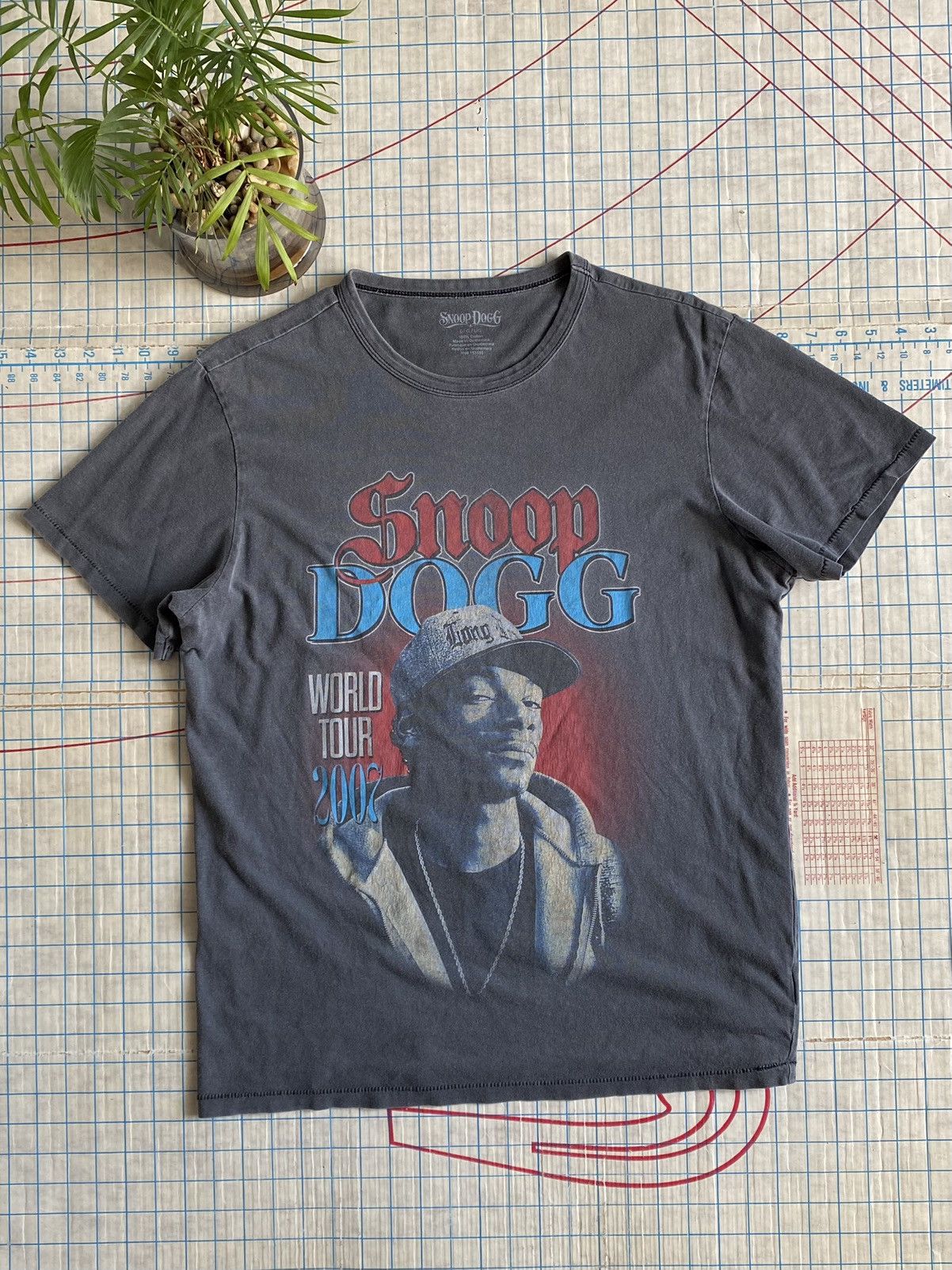 Dogg Snoop Dogg Faded Black Rap Tee Size Large Hoodie, Sweatshirt | PodTeesHub.com