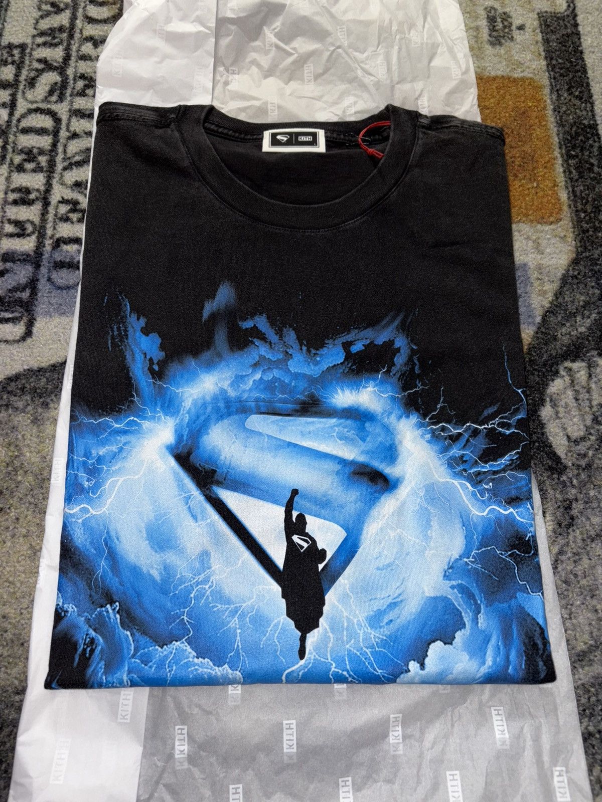 Kith X Ronnie Fieg Kith X Superman 2025 Movie Light Ing Vintage Tee Hoodie, Sweatshirt | PodTeesHub.com