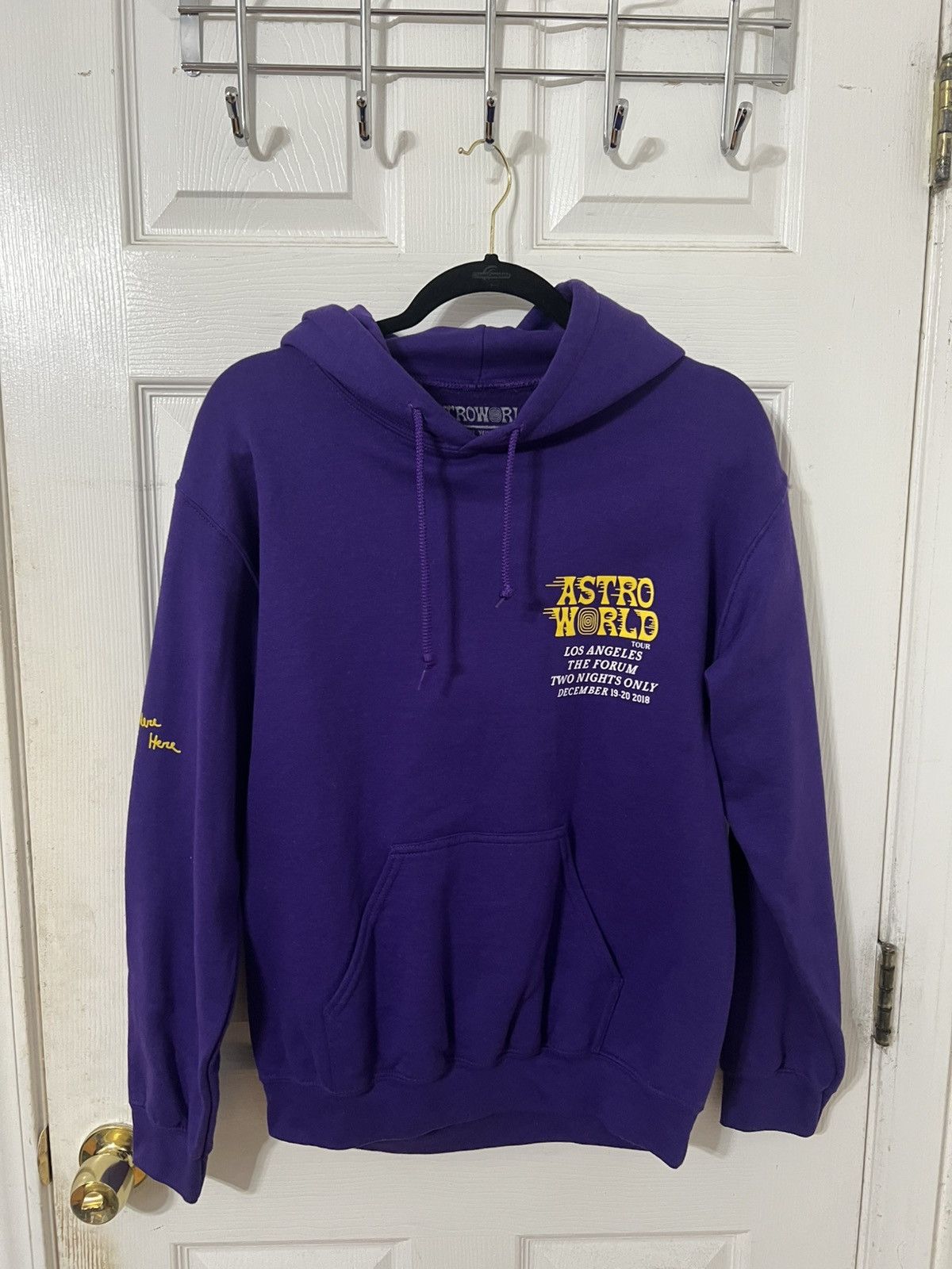 Scott Travis Scott Astroworld Los Angeles Tour Date Purple T-Shirts, Hoodie, Sweatshirt | PodTeesHub.com