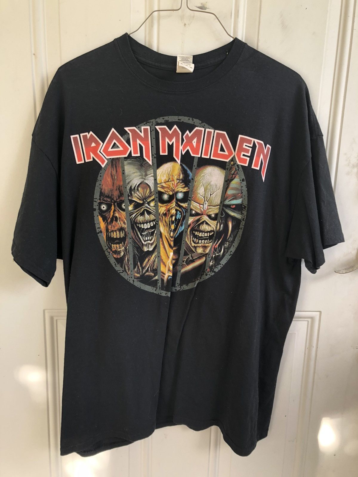 Vintage 2000 S Iron Maiden Tee Hoodie, Sweatshirt | PodTeesHub.com