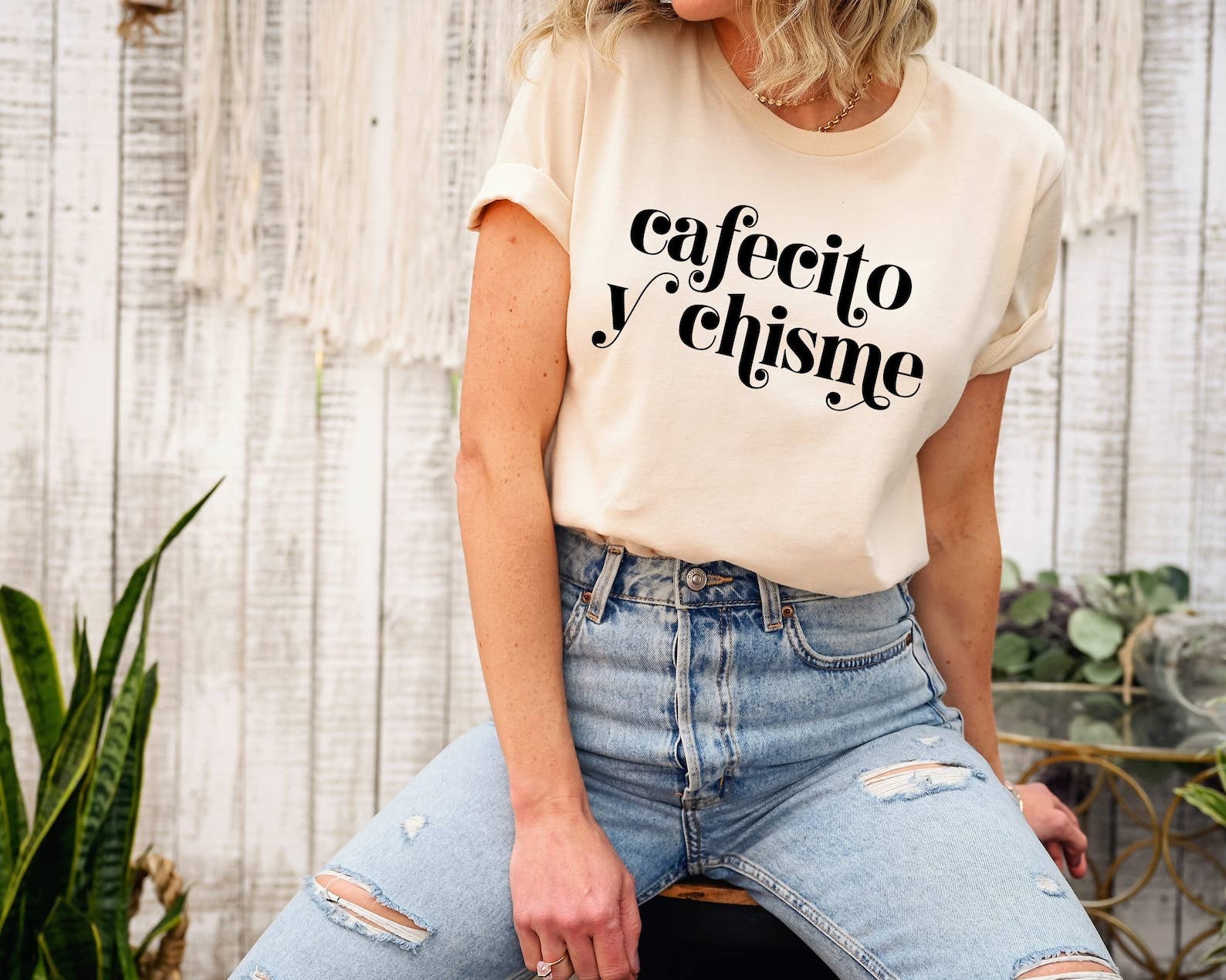 Cafecito Y Chisme T-Shirt Hoodie, Sweatshirt | PodTeesHub.com