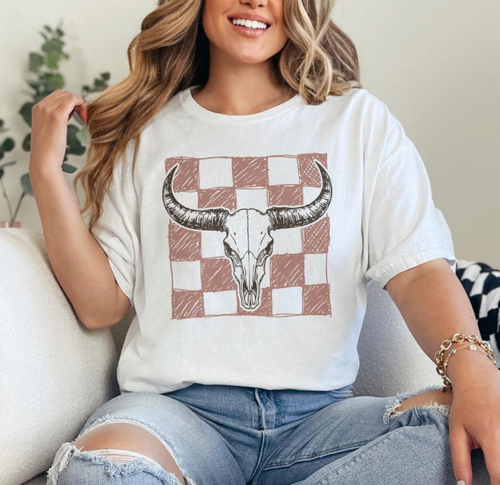 Checkered Longhorn Skull Comfort Color Tee Hoodie, Sweatshirt | PodTeesHub.com