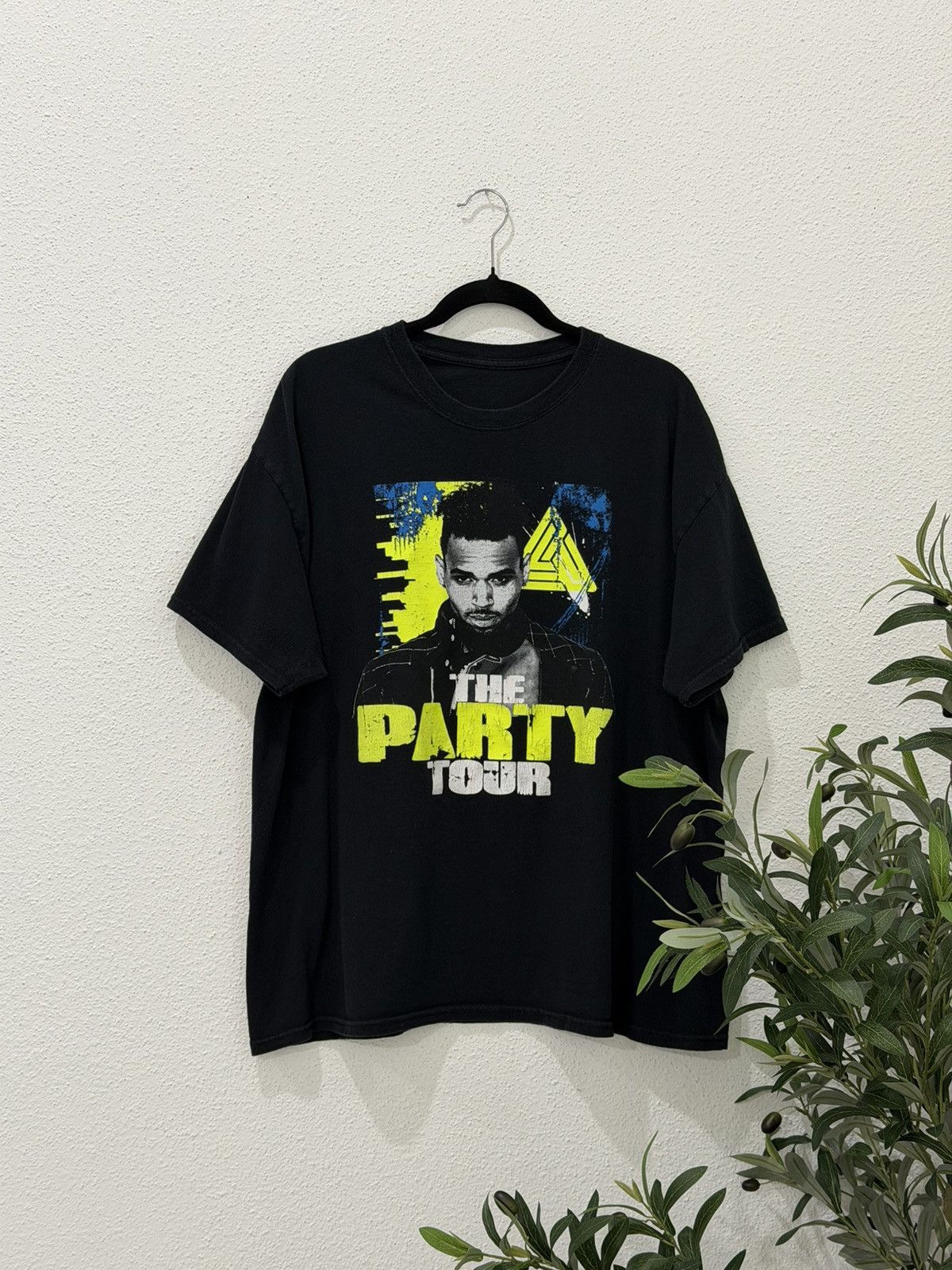 Rap Tees Chris Brown The Party Tour 2017 Concert T Shirt Rap Tee Xl Hoodie, Sweatshirt | PodTeesHub.com
