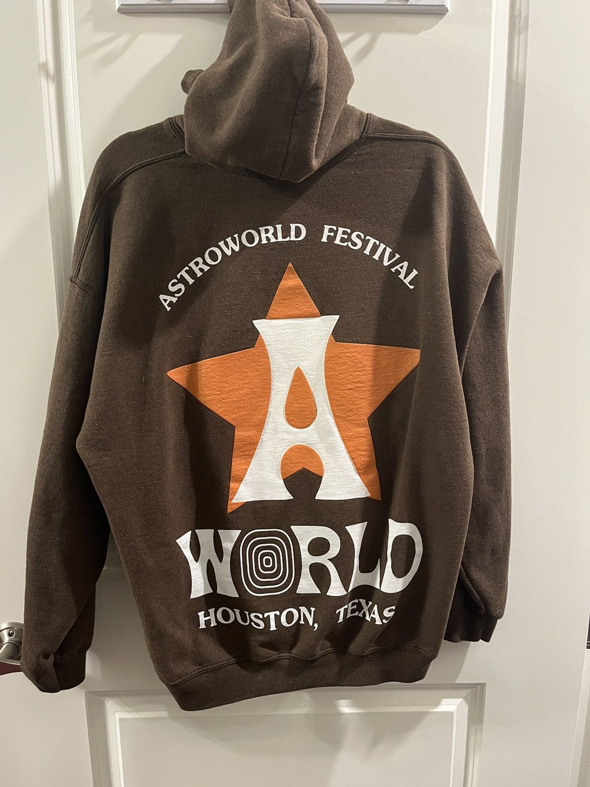 Travis Scott Astroworld Festival 2018 Hoodie T-Shirts, Sweatshirt | PodTeesHub.com