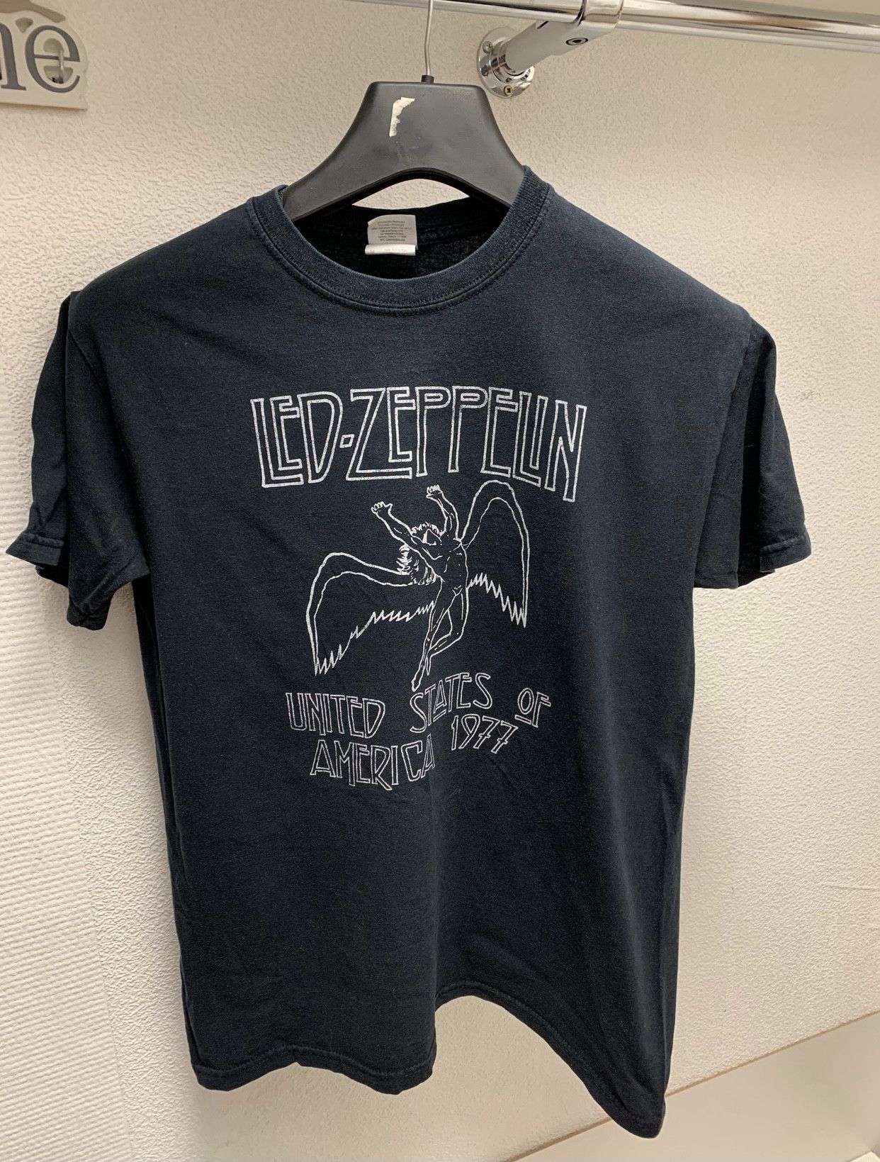 Zeppelin Led Zeppelin 1997 Logo T Shirt M Usa United State America Hoodie, Sweatshirt | PodTeesHub.com