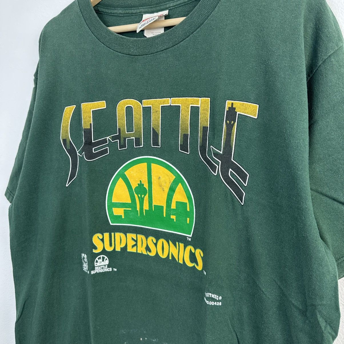Nutmeg Vintage Seattle Sonics T Shirt Xl Nutmeg Mills Supersonics Hoodie, Sweatshirt | PodTeesHub.com