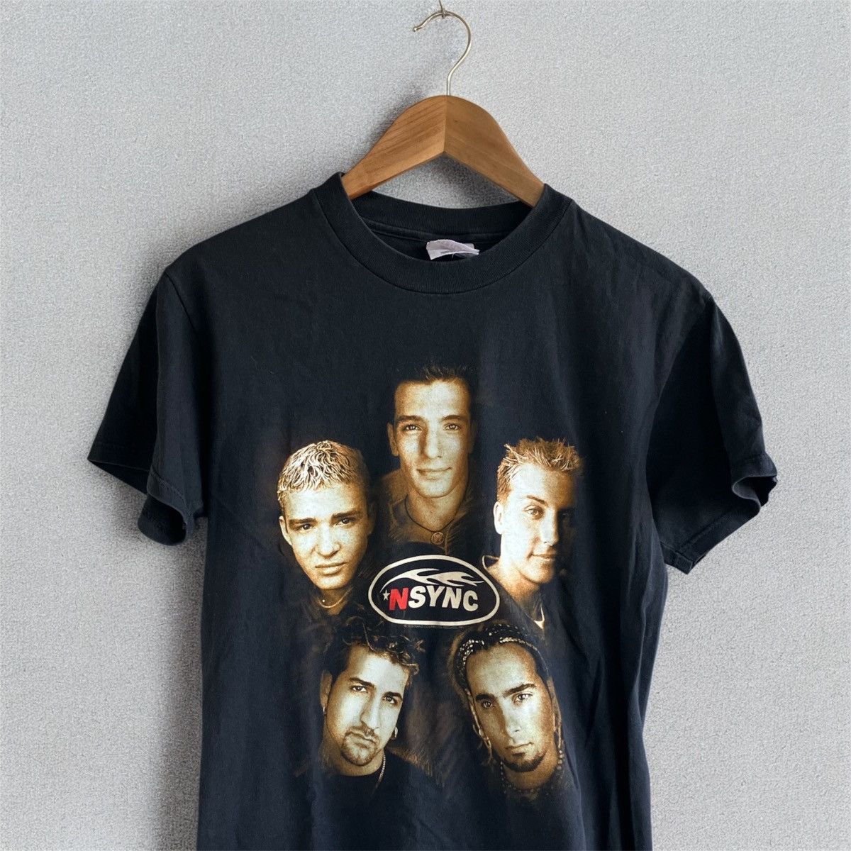 Hanes 1999 Nsync Concert Tour Shirt Vintage 90s Tee Boy Band Hoodie, Sweatshirt | PodTeesHub.com