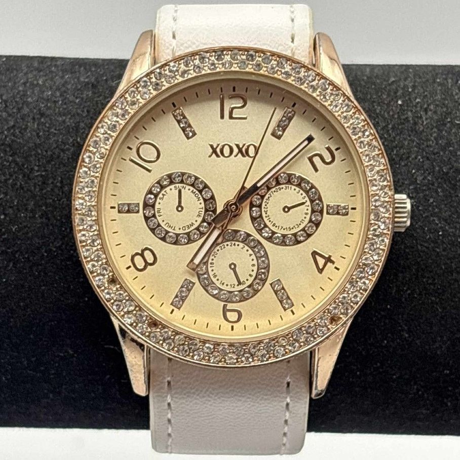 White Gold Xoxo Watch T-Shirts, Hoodie, Sweatshirt | PodTeesHub.com