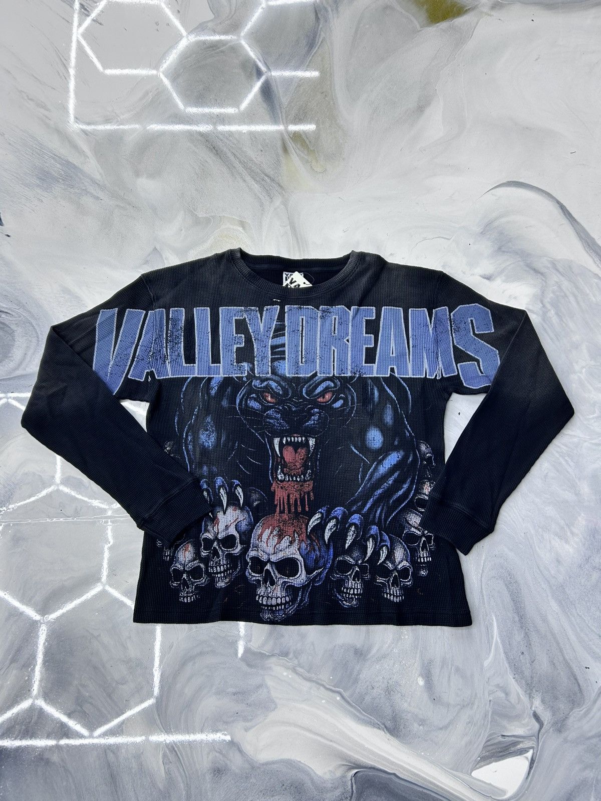 Vale Big Panther Thermal Longsleeve Black Blue Size L T-Shirts, Hoodie, Sweatshirt | PodTeesHub.com