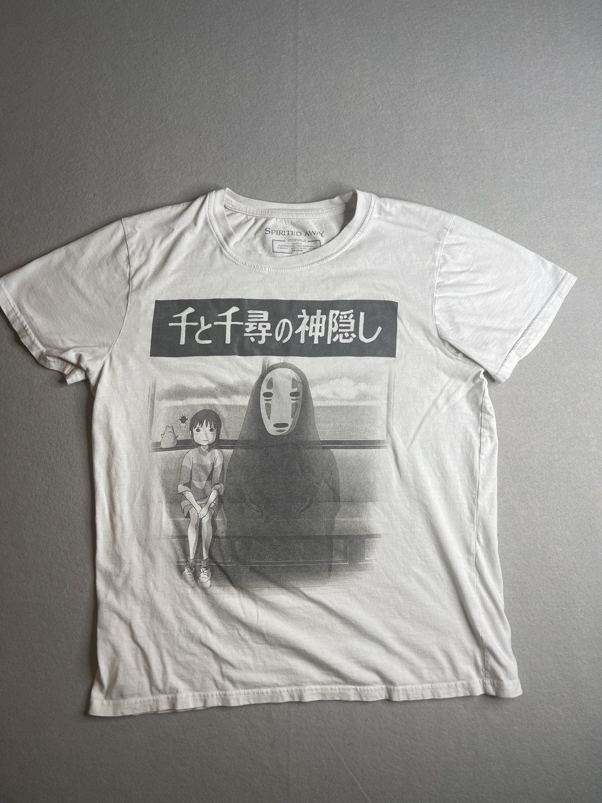Vintage Spirited Away L Bioworld Studio Ghibli 2001 T-Shirts, Hoodie, Sweatshirt