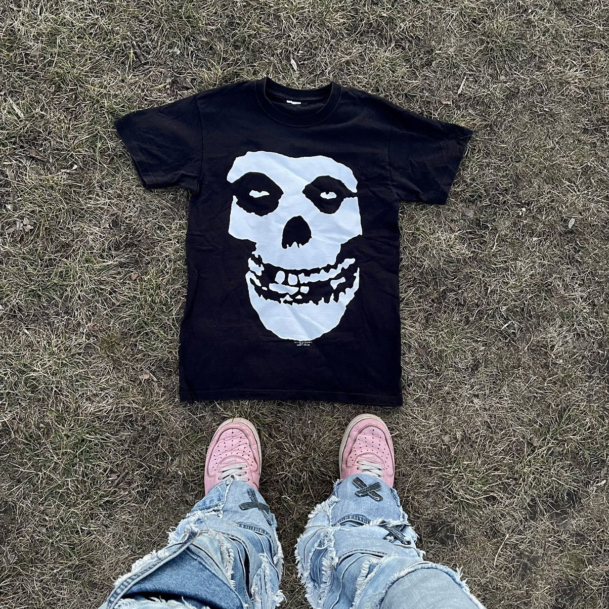 Band Tees Vintage 90s 666 Skulls Misfits Vamp Dead Face Horror Tee 90s Hoodie, Sweatshirt | PodTeesHub.com