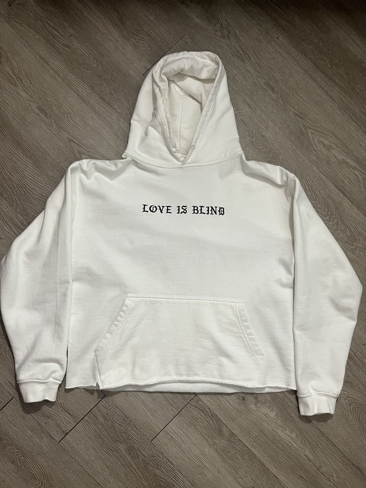 Vintage Cropped Love Is Blind Graphic Hoodie T-Shirts, Sweatshirt | PodTeesHub.com