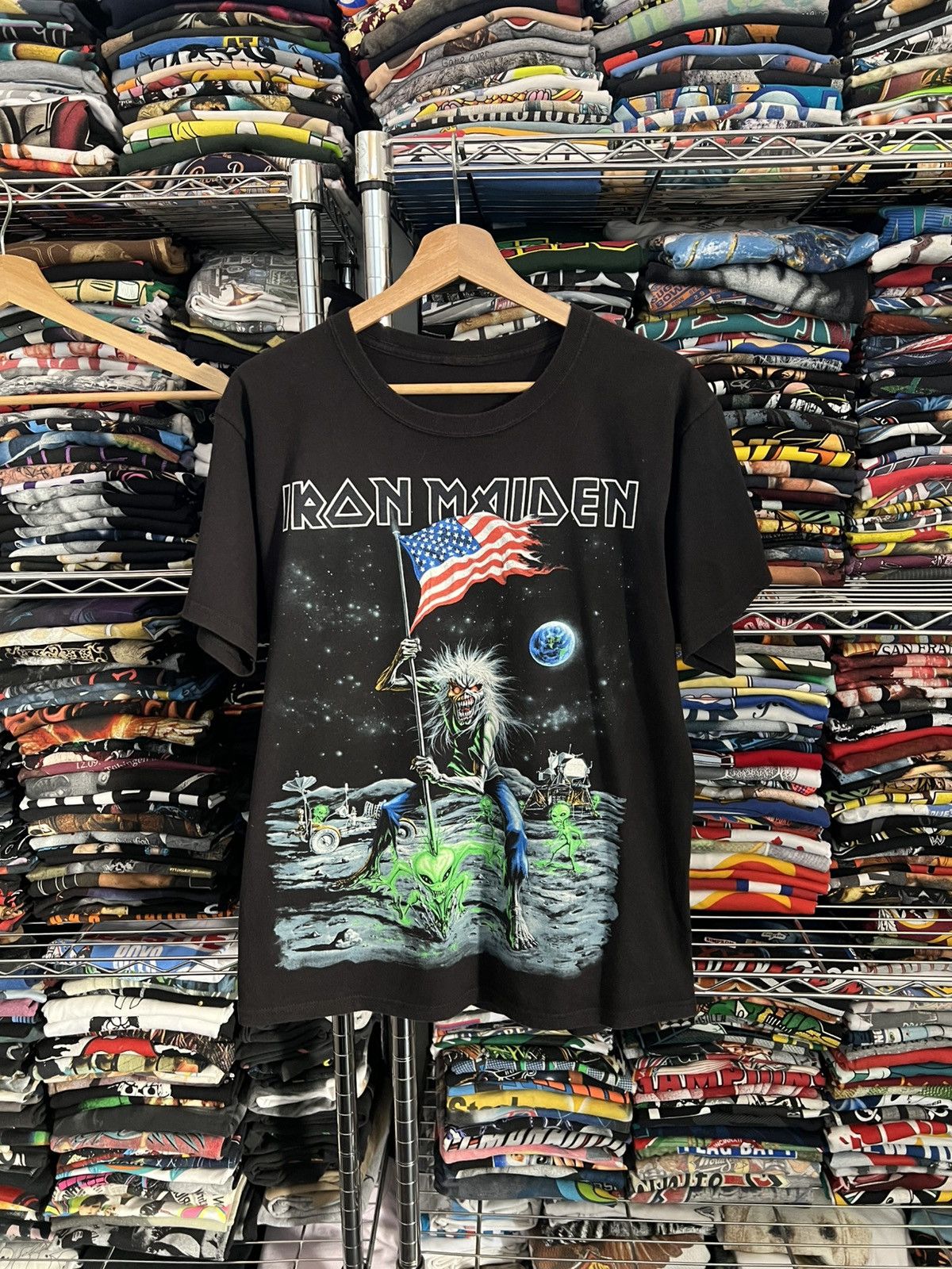 Iron Maiden 2010 The Final Frontier Usa Tour Eddie Aliens Band Tee Hoodie, Sweatshirt | PodTeesHub.com