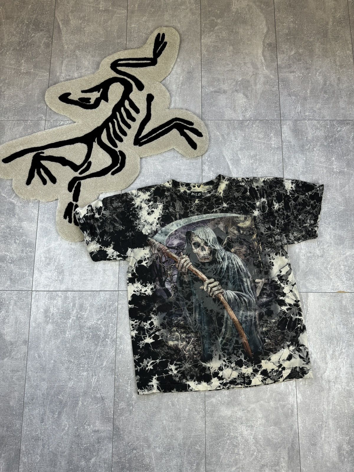 Mens Vintage Wild Skulls T Shirt Spiral Y2k Rap Affliction Hoodie, Sweatshirt | PodTeesHub.com