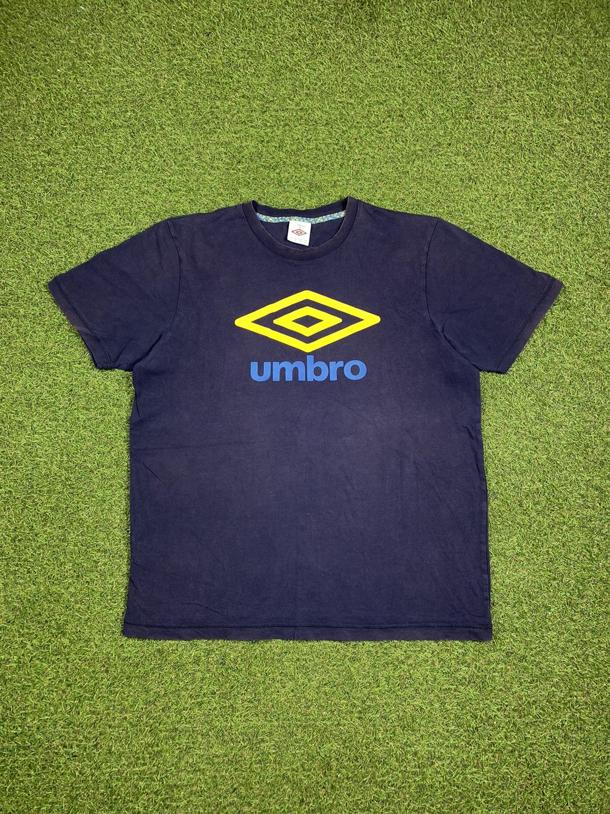 Vintage Y2k Umbro Big Logo Streetwear Size Xl T-Shirts, Hoodie, Sweatshirt