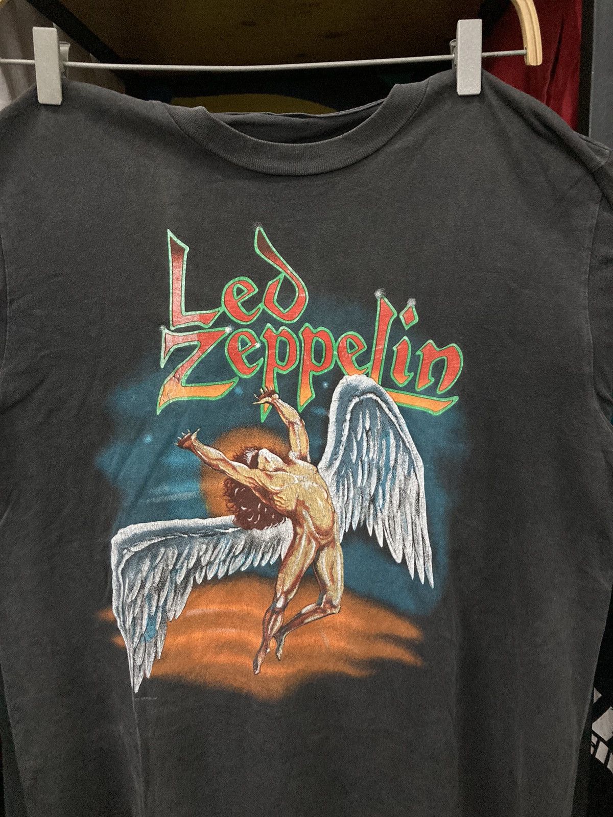 Led Zeppelin X Vintage Vintage Led Zeppelin 90s T-Shirts, Hoodie, Sweatshirt | PodTeesHub.com