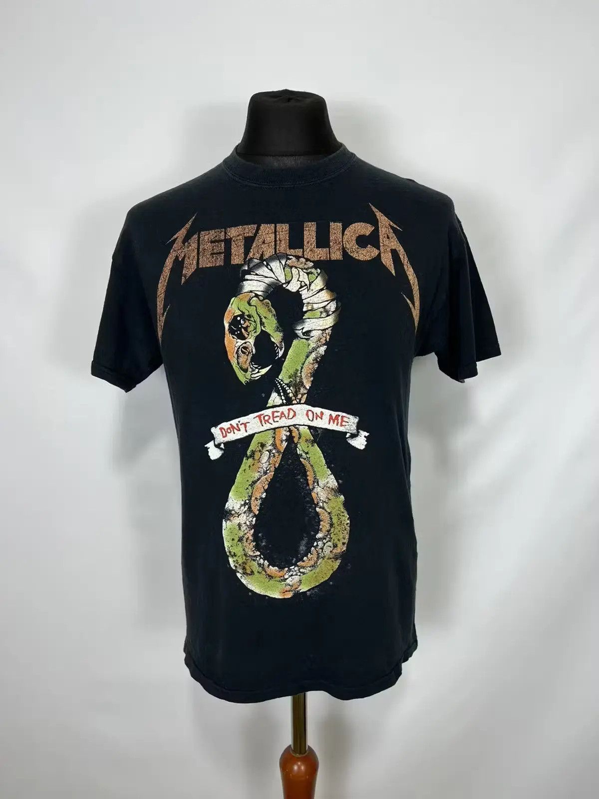 Vintage Metallica 2012 Tour T-Shirts, Hoodie, Sweatshirt