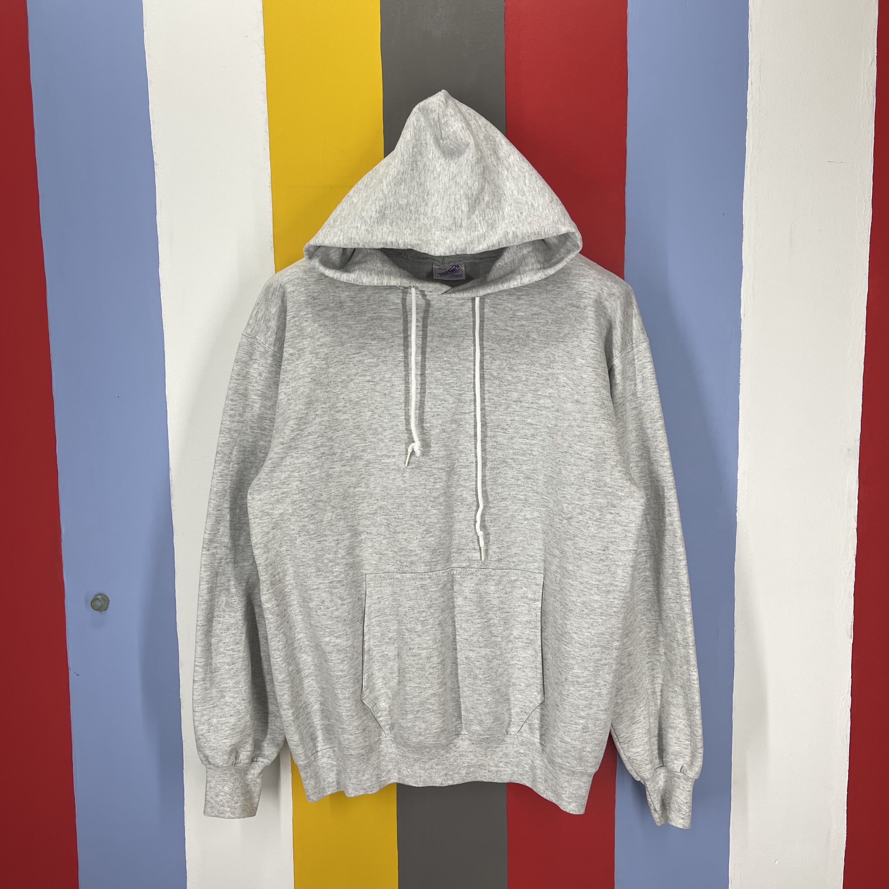 90s Vintage United Sports Hoodie Pullover 2043 14 T-Shirts, Sweatshirt | PodTeesHub.com