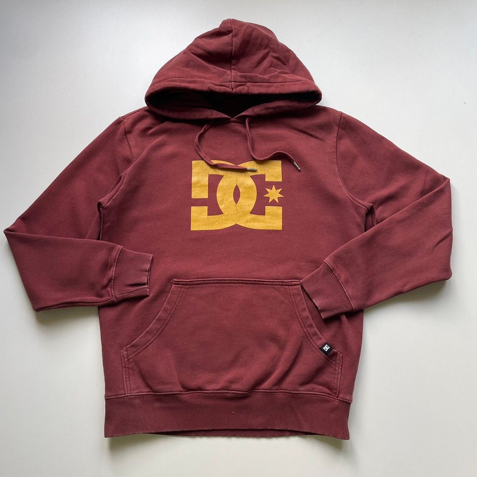 Vintage Y2k Dc Shoes Small Skateboarding Logo Faded T-Shirts, Hoodie, Sweatshirt