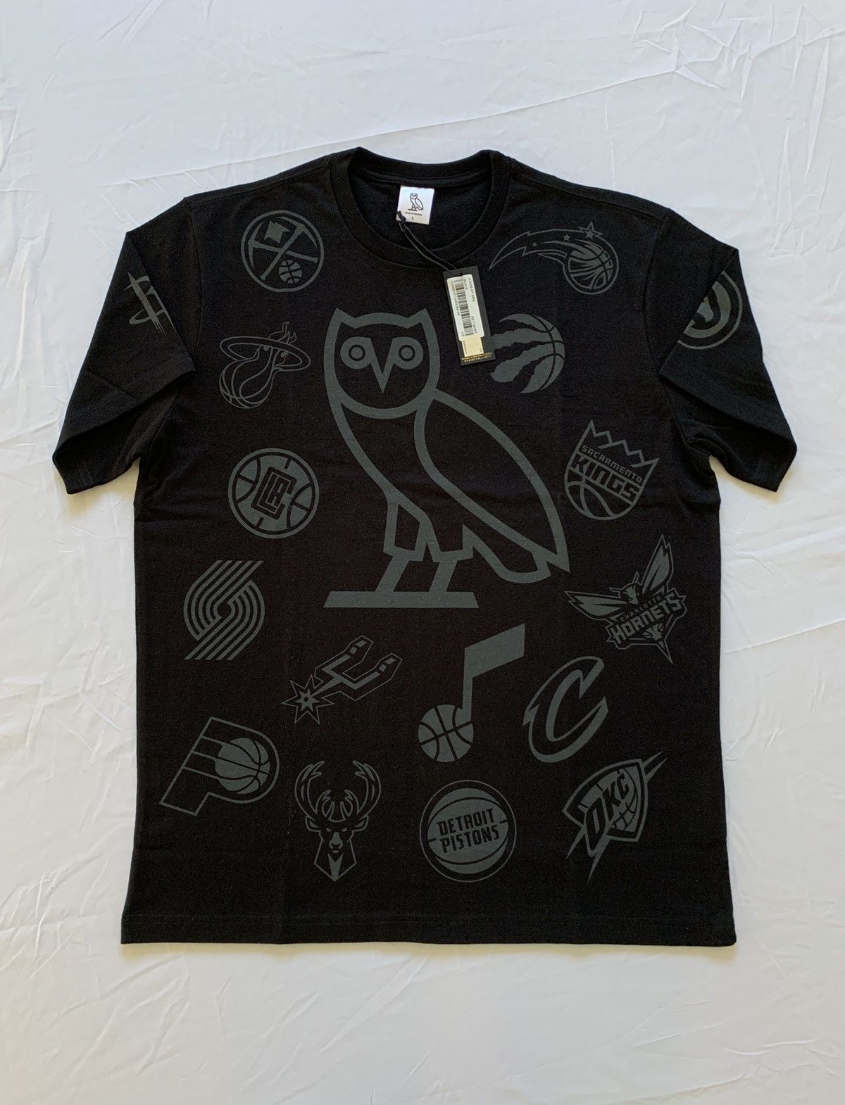 Nba X October S Very Own Xxxl 3xl Ovo X Nba Team Icons Og Owl 2022 T-Shirts, Hoodie, Sweatshirt