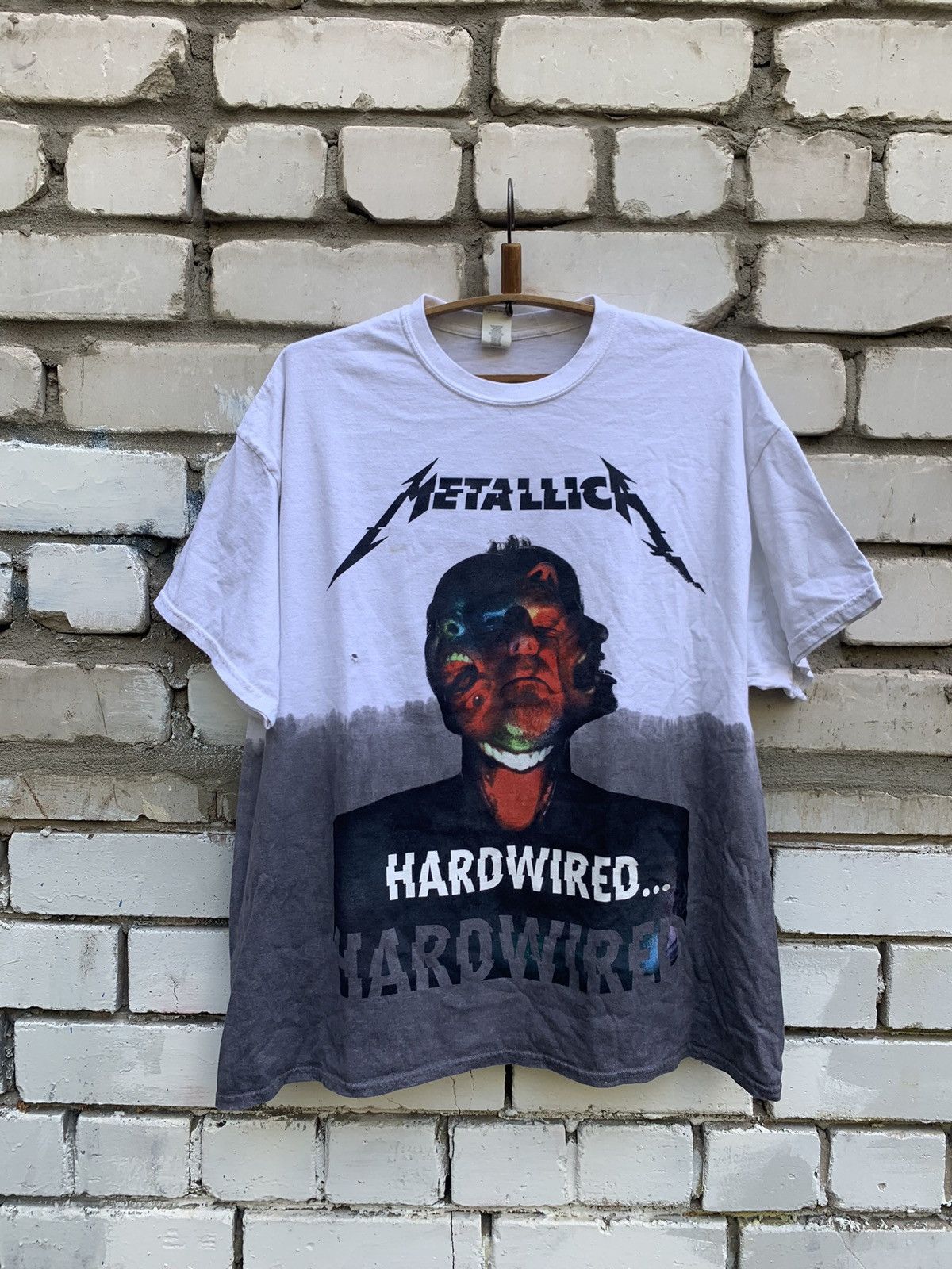 Vintage 2019 Metallica Album Hardwired Abstract Horror Y2k T-Shirts, Hoodie, Sweatshirt