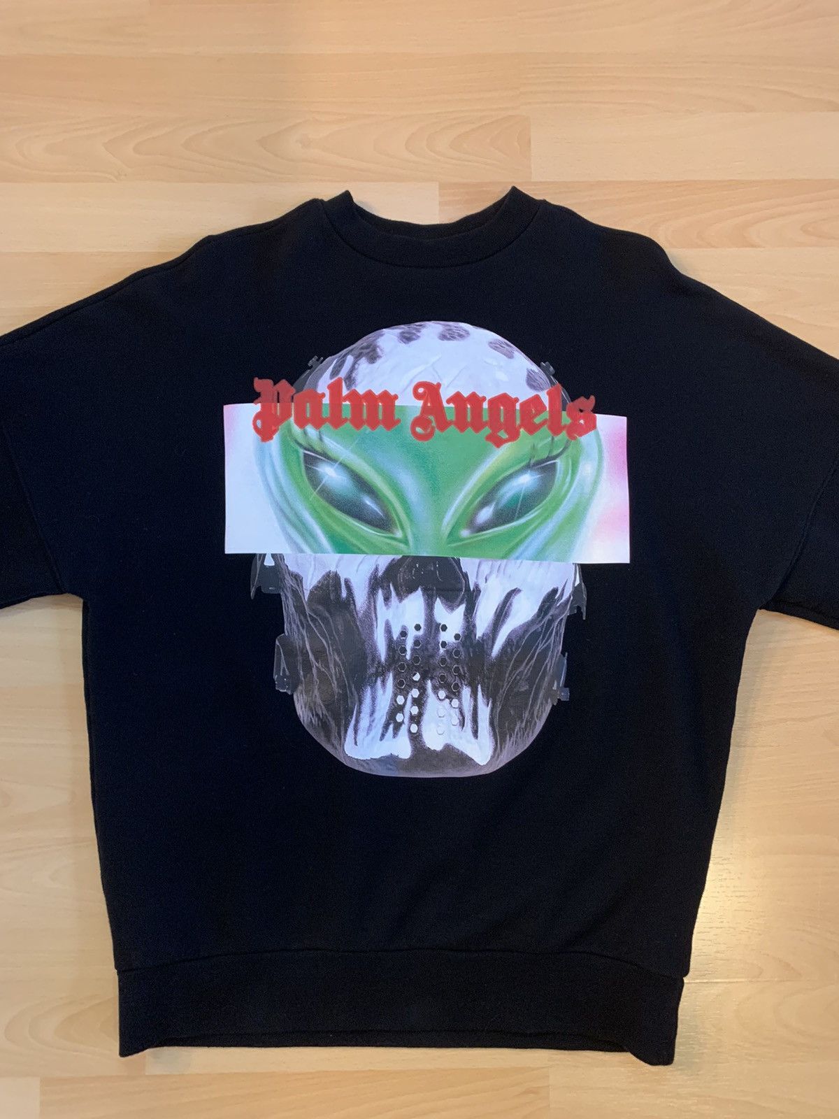 Angels Palm Angels Alien Graphic Crewneck T-Shirts, Hoodie, Sweatshirt | PodTeesHub.com