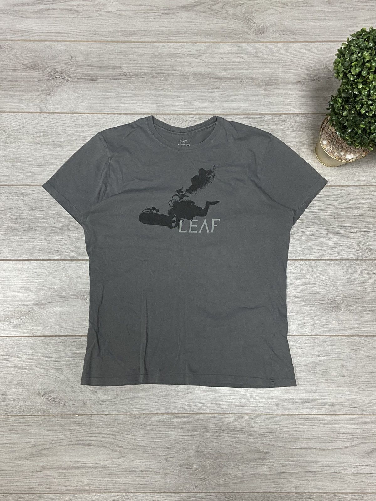 Arc Teryx Arcteryx Leaf Diver Bird Graphic Tee Size L Rare Hoodie, Sweatshirt | PodTeesHub.com