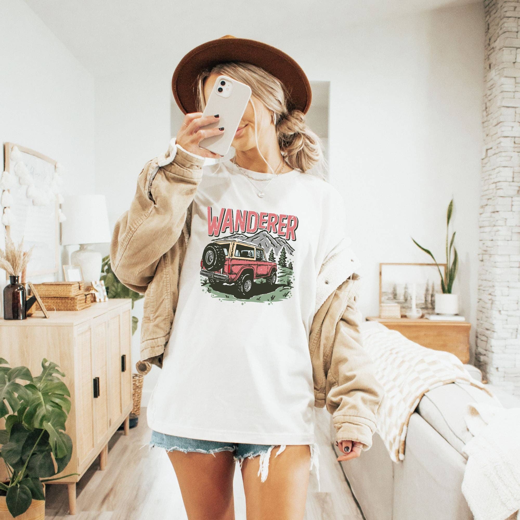 Wanderer Nature Tshirt *Unisex Fit* 1051 Hoodie, Sweatshirt | PodTeesHub.com