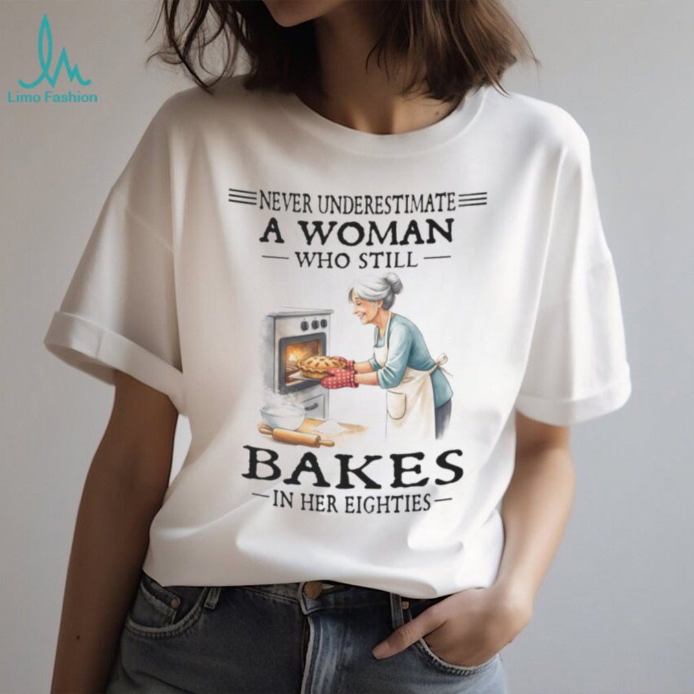 Baking Woman Grandma Old Fashioned Kitchen Hobby Shirt