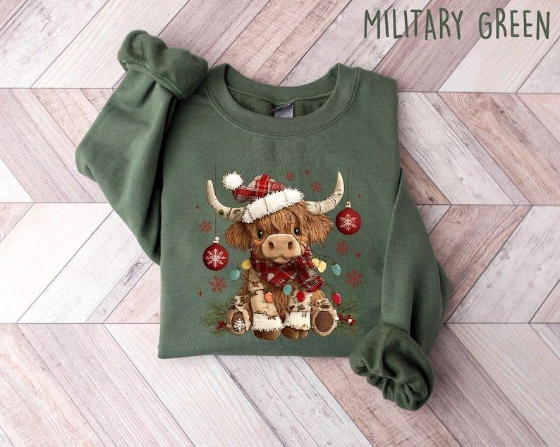 Christmas Cow Sweatshirt, Highland Cow t-Shirt, Women Cow Christmas Long sleeve, Cow Lover Gift, Farm Christmas Hoodie...