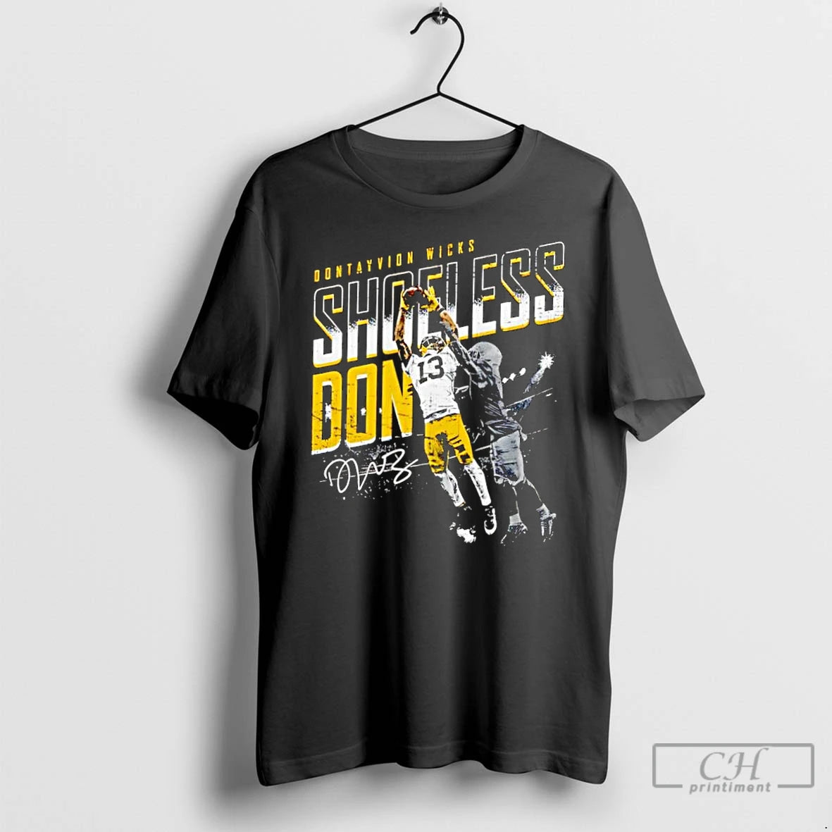 Classic Dontayvion Wicks Green Bay Shoeless Catch Signature Retro T-Shirts, Hoodie, Sweatshirt | PodTeesHub.com