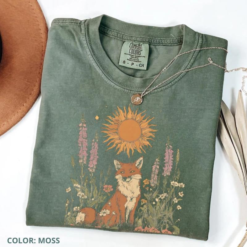 Comfort ColorsCute Folklore Fox Flower T-Shirt, Vintage Celestial Wildflower Tee, Cottagecore Tee for Nature Lovers, Fall...