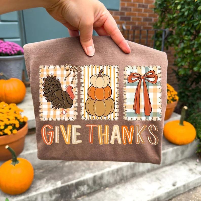 Coquette Give Thanks T-shirt - Sweatshirt