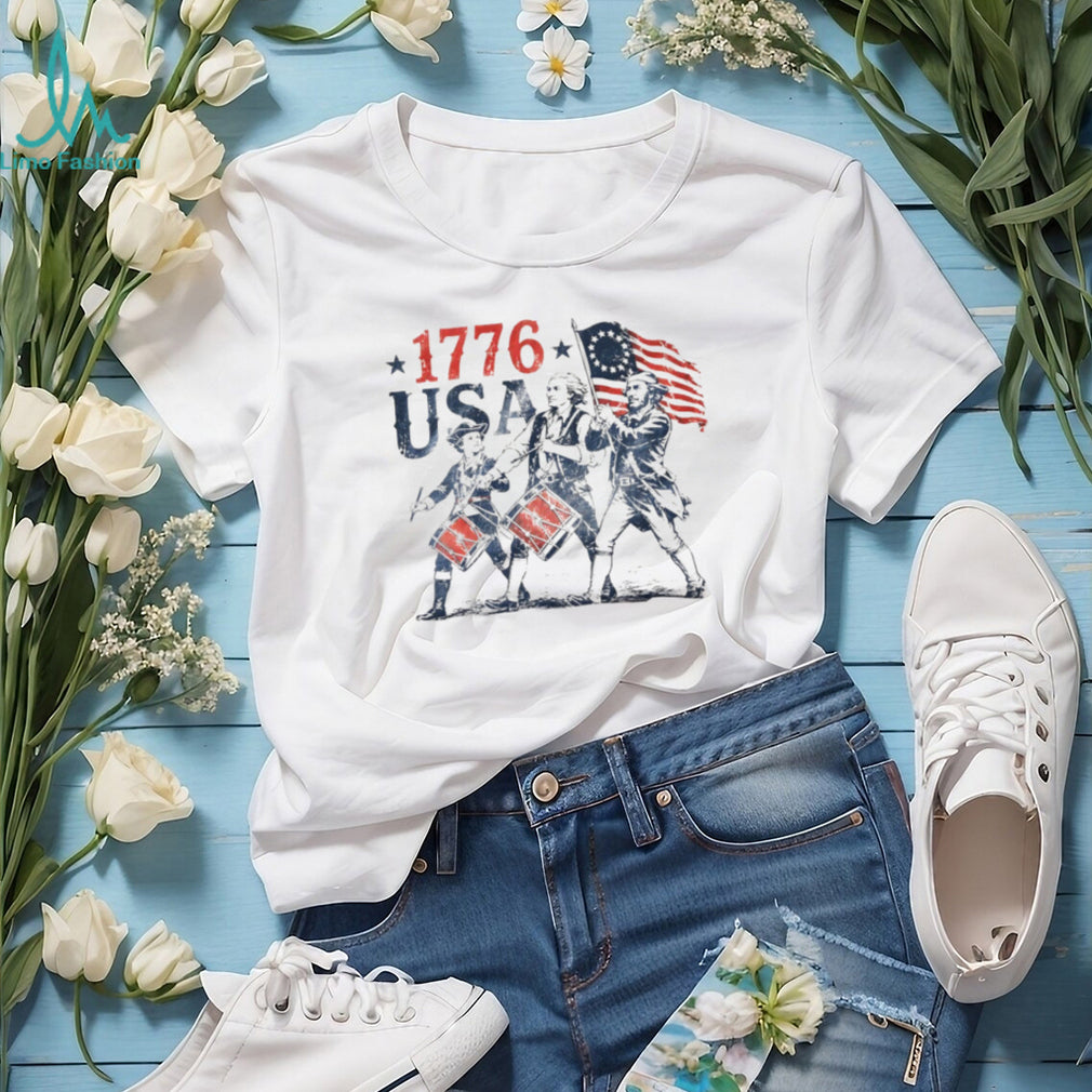 Drummers marching with American flag 1776 USA shirt