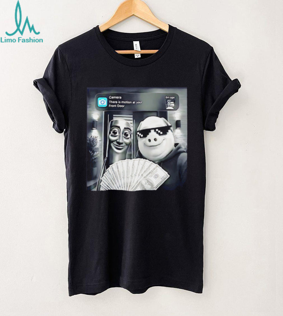 Funny Front Door Camera Motion Alert Pig With Money Graphic T Shirt